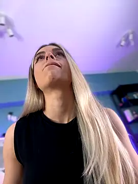 HaileyMadow online show from 10/26/25, 07:14