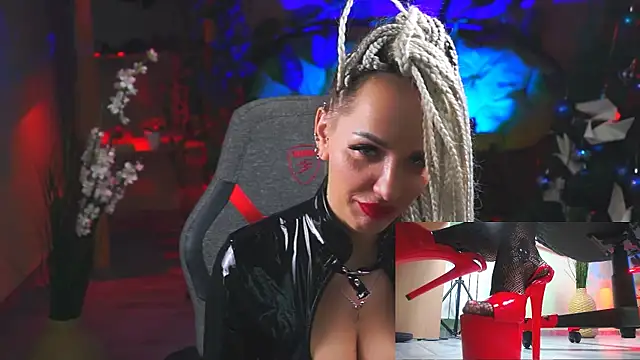 MonicaMaxwel online show from 01/17/25, 07:49