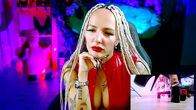 MonicaMaxwel online show from 11/14/25, 10:58