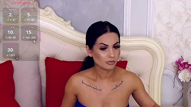 Snapshot of HeidiLust chatting on 10/13/25, 01:49 HeidiLust online show from 10/13/25, 01:49