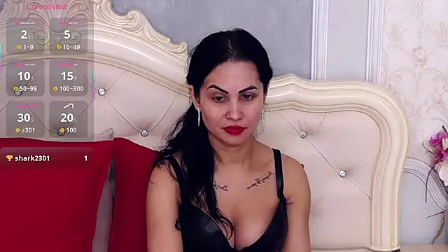 Snapshot of HeidiLust chatting on 11/14/25, 06:23 HeidiLust online show from 11/14/25, 06:23