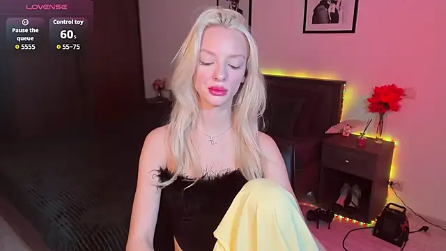 AleksaBlonde online show from 10/09/25, 11:41