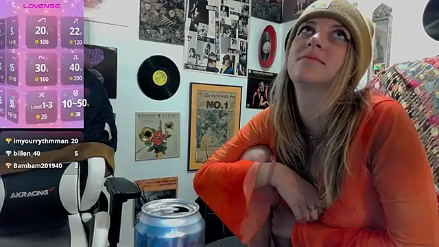 Snapshot of molly_witha_chance chatting on 01/18/25, 11:54 molly witha chance online show from 01/18/25, 11:54