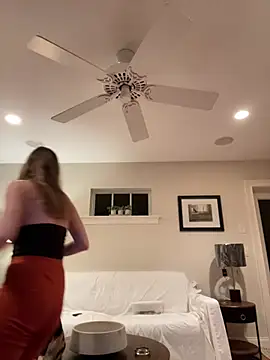 Snapshot of molly_witha_chance chatting on 02/03/25, 03:31 molly witha chance online show from 02/03/25, 03:31