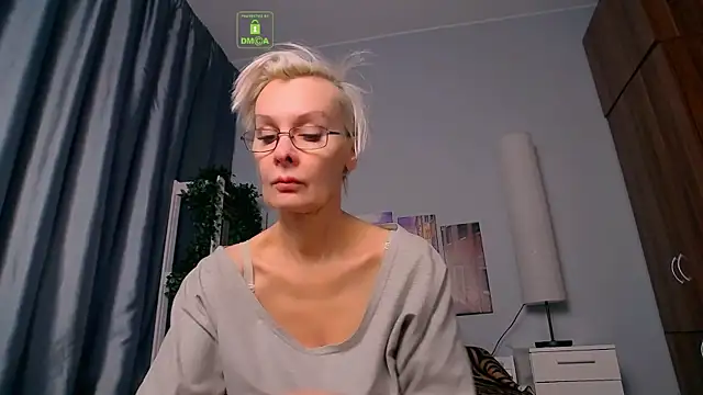 HelgaHimmell online show from 02/12/25, 06:51
