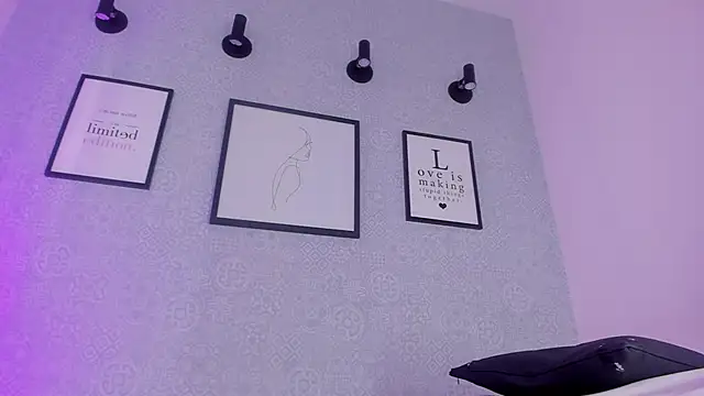 sophia 98 online show from 01/30/25, 11:24