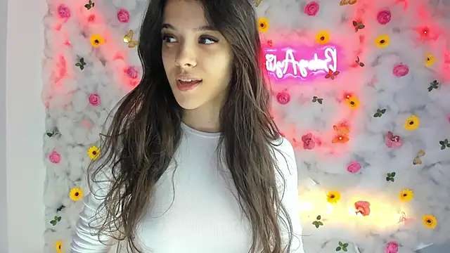 Snapshot of BabyAylin chatting on 02/13/25, 07:13 BabyAylin online show from 02/13/25, 07:13