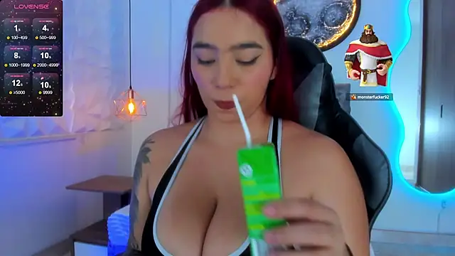 Snapshot of Ariadna_sc chatting on 03/19/25, 05:17 Ariadna sc online show from 03/19/25, 05:17