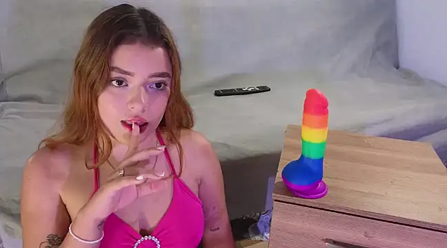 Snapshot of maddy066 chatting on 01/04/25, 01:31 maddy066 online show from 01/04/25, 01:31