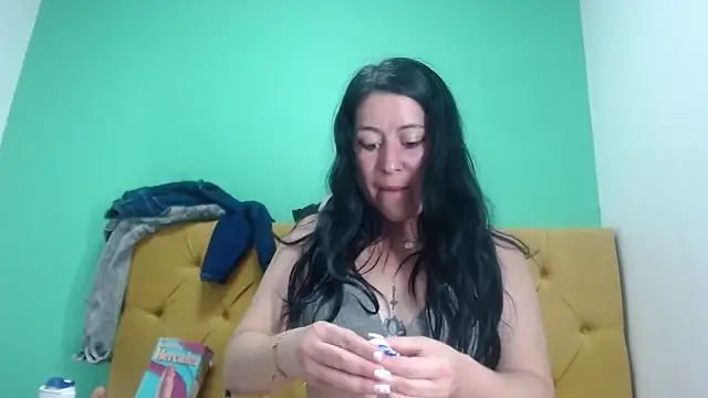 Snapshot of agathacorlincm101 chatting on 01/22/25, 02:15 agathacorlincm101 online show from 01/22/25, 02:15