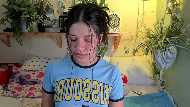 Snapshot of MiaaRose chatting on 01/07/25, 03:57 MiaaRose online show from 01/07/25, 03:57