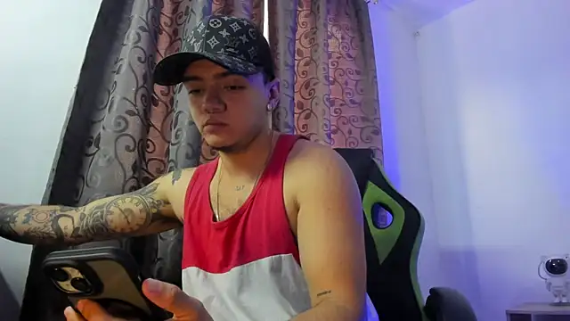 male pussy online show from 09/15/25, 02:28