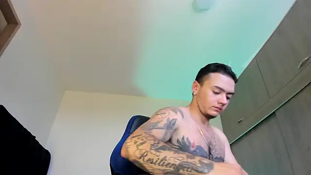 male pussy online show from 09/23/25, 03:48