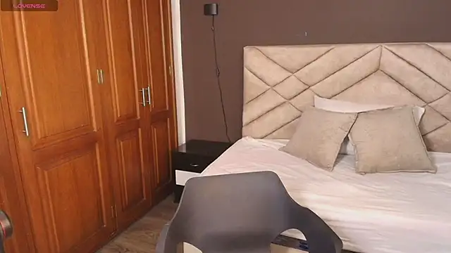 Raquel jones online show from 11/12/25, 11:43