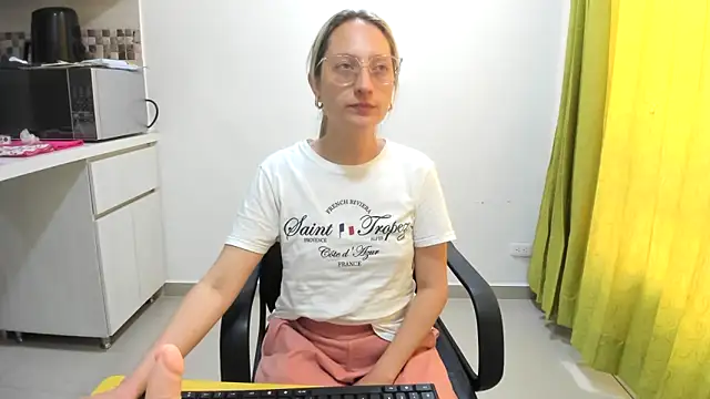 Adele johnsonn1 online show from 02/17/25, 04:26