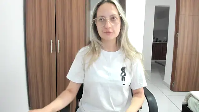 Adele johnsonn1 online show from 09/11/25, 04:40