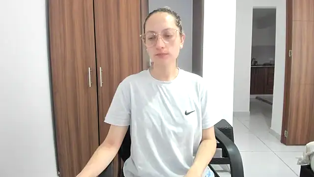 Adele johnsonn1 online show from 09/19/25, 02:51