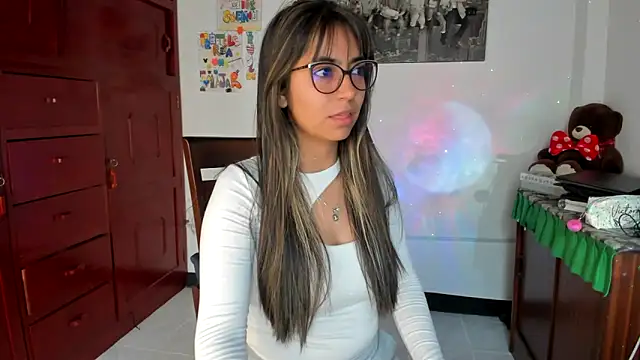 Snapshot of Isabellaa22_1 chatting on 02/12/25, 01:06 Isabellaa22 1 online show from 02/12/25, 01:06