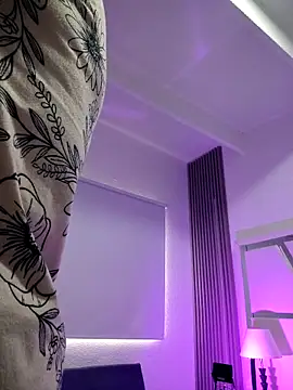 Natasha milf   online show from 10/07/25, 12:46