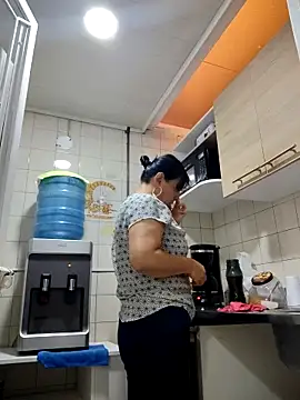 Natasha milf   online show from 10/09/25, 12:58