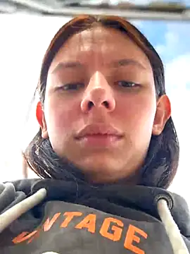 Snapshot of Bonniepark chatting on 10/01/25, 01:06 Bonniepark online show from 10/01/25, 01:06