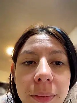 Snapshot of Bonniepark chatting on 10/08/25, 12:36 Bonniepark online show from 10/08/25, 12:36