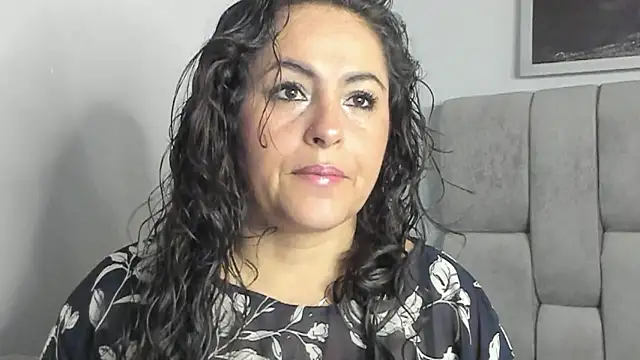 Snapshot of hanny_milf chatting on 09/24/25, 11:46 hanny milf online show from 09/24/25, 11:46
