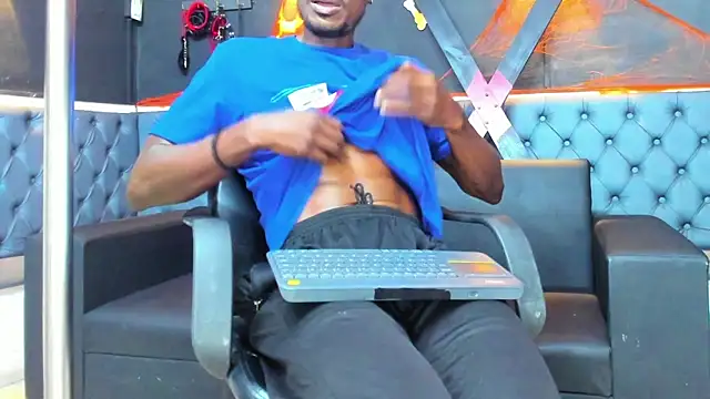 Terrance z online show from 10/24/25, 08:49