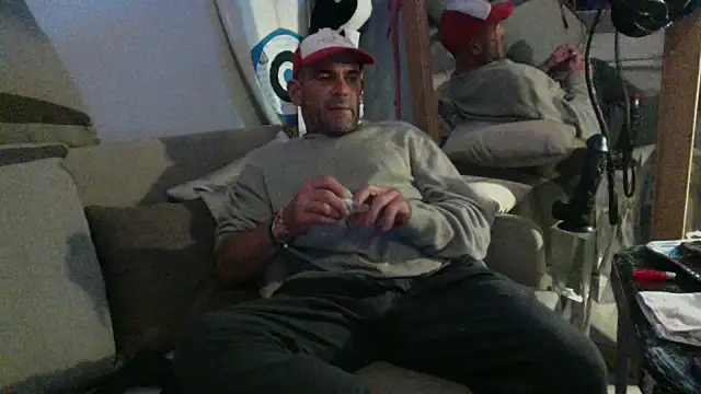 DJUX online show from 12/21/24, 06:30