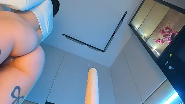 maakimo online show from 11/15/25, 05:16