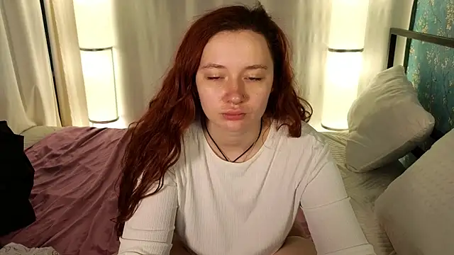 Snapshot of carolina_elf chatting on 12/04/24, 07:39 carolina elf online show from 12/04/24, 07:39