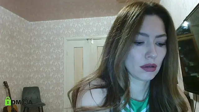Snapshot of alicia_spicy chatting on 12/05/24, 03:59 alicia spicy online show from 12/05/24, 03:59