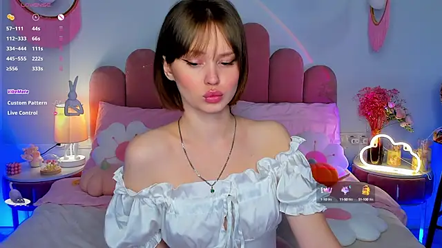 MaryLew online show from 10/12/25, 05:28