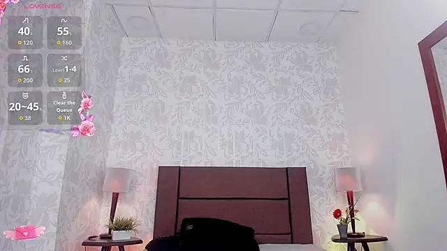 xenia golden online show from 11/12/25, 01:33