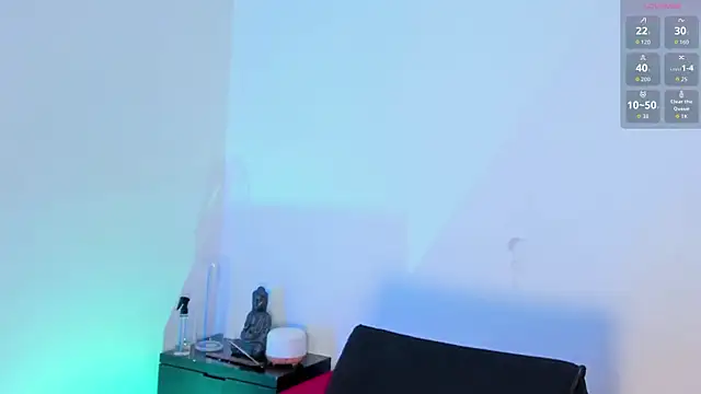 Snapshot of Ganiimedes chatting on 11/17/25, 07:41 Ganiimedes online show from 11/17/25, 07:41