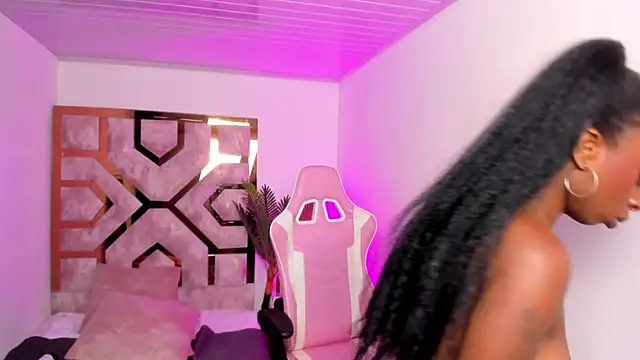 Snapshot of Anny_osorio chatting on 01/28/25, 01:18 Anny osorio online show from 01/28/25, 01:18