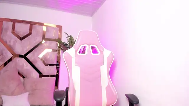 Snapshot of Anny_osorio chatting on 02/11/25, 08:31 Anny osorio online show from 02/11/25, 08:31