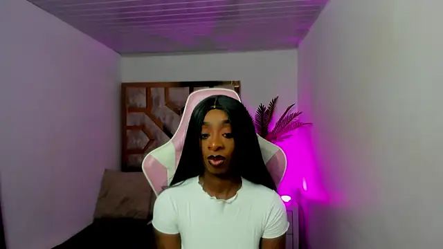 Snapshot of Anny_osorio chatting on 02/17/25, 07:21 Anny osorio online show from 02/17/25, 07:21