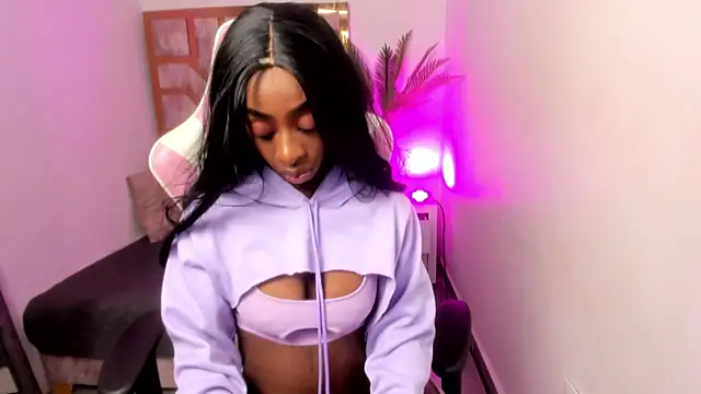 Snapshot of Anny_osorio chatting on 02/19/25, 01:29 Anny osorio online show from 02/19/25, 01:29