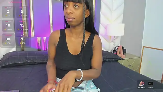 Snapshot of Anny_osorio chatting on 10/13/25, 07:47 Anny osorio online show from 10/13/25, 07:47