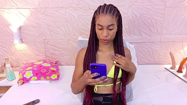 Snapshot of Amarantha_love69 chatting on 09/18/25, 02:19 Amarantha love69 online show from 09/18/25, 02:19