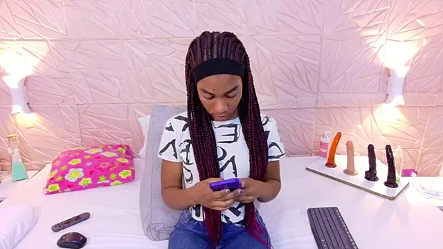 Snapshot of Amarantha_love69 chatting on 10/02/25, 02:02 Amarantha love69 online show from 10/02/25, 02:02