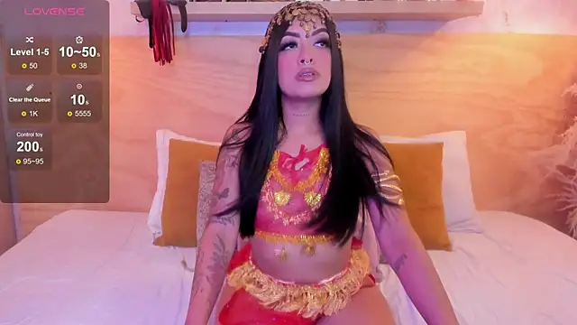 Snapshot of Majooo11 chatting on 10/30/25, 02:02 Majooo11 online show from 10/30/25, 02:02