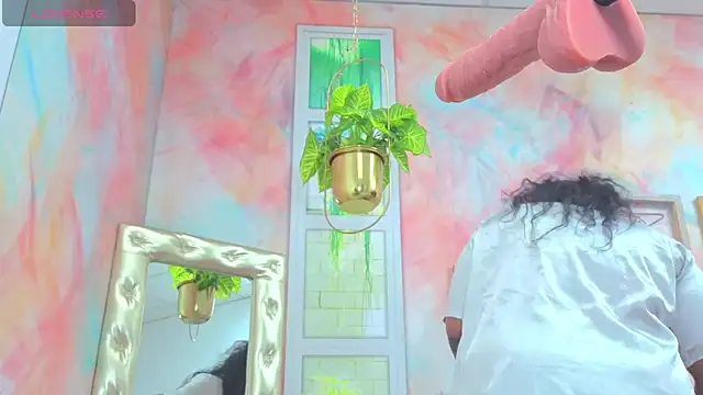 Snapshot of Idiris_big chatting on 10/17/25, 01:14 Idiris big online show from 10/17/25, 01:14