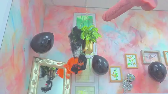 Snapshot of Idiris_big chatting on 10/21/25, 11:55 Idiris big online show from 10/21/25, 11:55