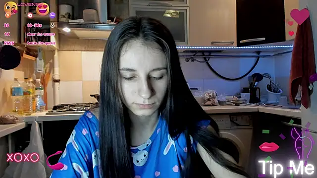 Snapshot of _Nika_Kik chatting on 03/01/25, 10:10 Nika Kik online show from 03/01/25, 10:10