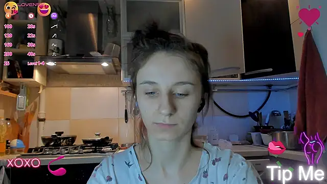 Snapshot of _Nika_Kik chatting on 03/06/25, 03:24 Nika Kik online show from 03/06/25, 03:24