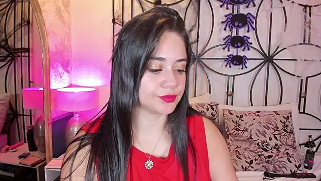 nahomi sweett online show from 10/22/25, 10:59