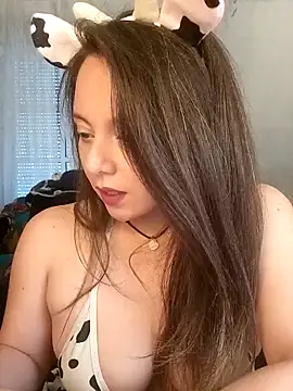 Snapshot of Kimiechanuwu chatting on 10/22/25, 03:23 Kimiechanuwu online show from 10/22/25, 03:23