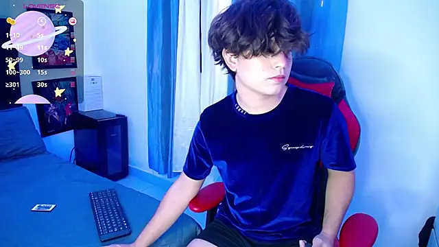 Snapshot of andyboy- chatting on 03/04/25, 09:22 andyboy- online show from 03/04/25, 09:22